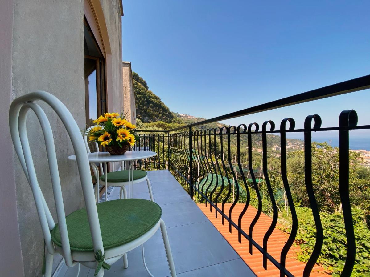 Achille Home B&B ซอร์เรนโต ภายนอก รูปภาพ